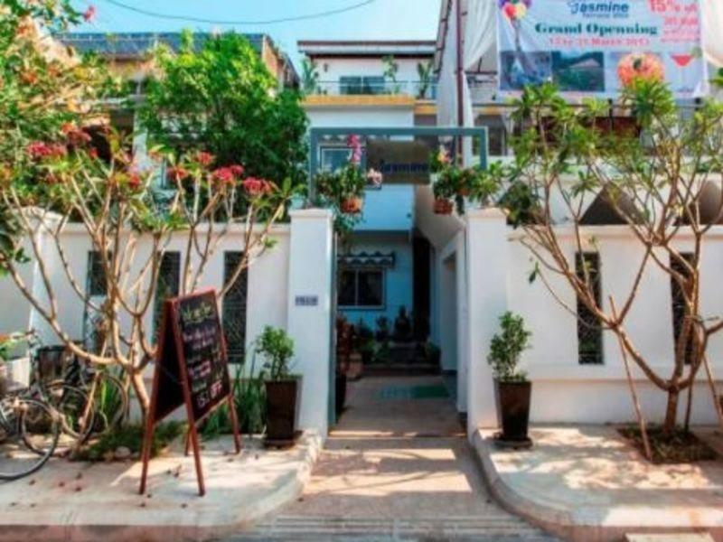Jasmine Terrace Villa พนมเปญ ภายนอก รูปภาพ