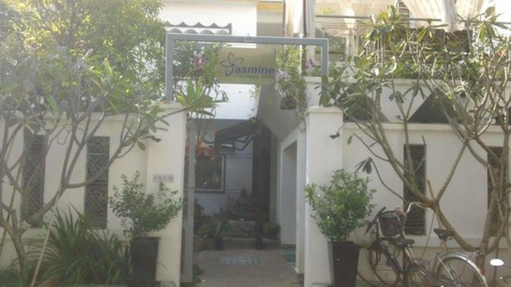 Jasmine Terrace Villa พนมเปญ ภายนอก รูปภาพ